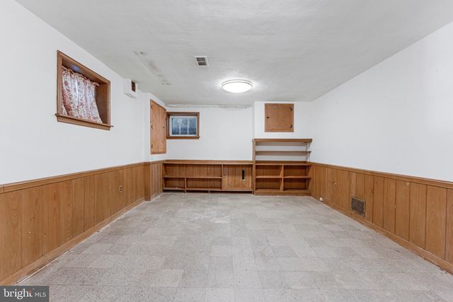 1719 OAK LN, Mclean, VA 22101