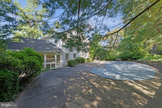 1719 OAK LN, Mclean, VA 22101