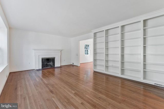 1719 OAK LN, Mclean, VA 22101