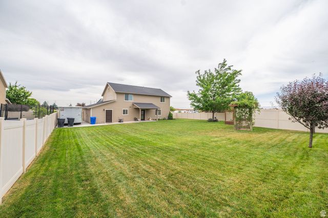 2214 W LOVELAND, Farmington, UT 84025