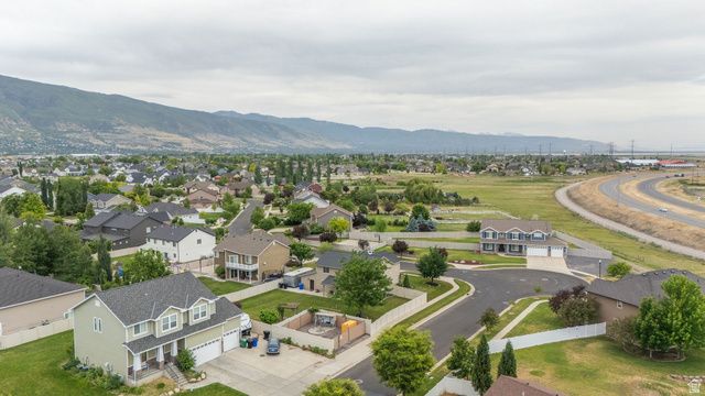2214 W LOVELAND, Farmington, UT 84025