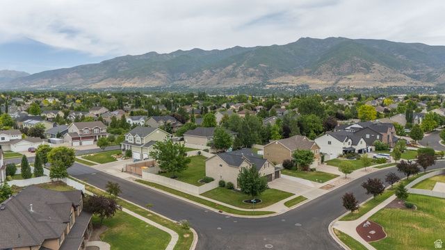 2214 W LOVELAND, Farmington, UT 84025