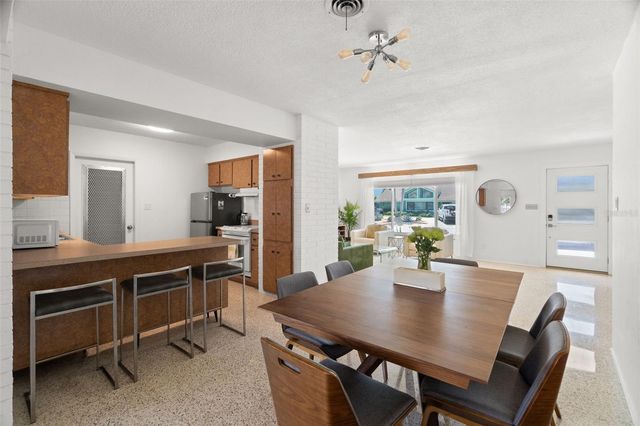 2671 W BAY ISLE DRIVE SE, St Petersburg, FL 33705