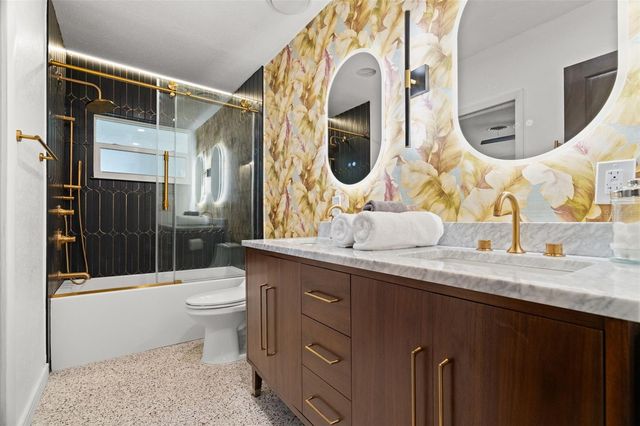 2671 W BAY ISLE DRIVE SE, St Petersburg, FL 33705