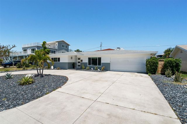 2671 W BAY ISLE DRIVE SE, St Petersburg, FL 33705