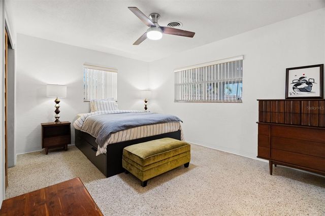 2671 W BAY ISLE DRIVE SE, St Petersburg, FL 33705