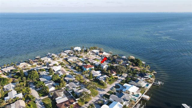 2671 W BAY ISLE DRIVE SE, St Petersburg, FL 33705