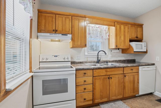 1102 Ohio Street, Waterloo, IA 50702