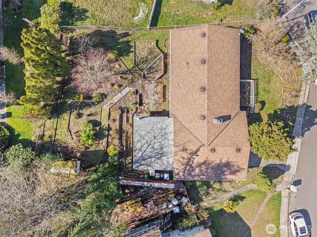 2609 Lake Youngs Court SE, Renton, WA 98058