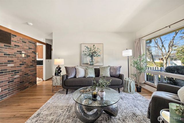 2609 Lake Youngs Court SE, Renton, WA 98058