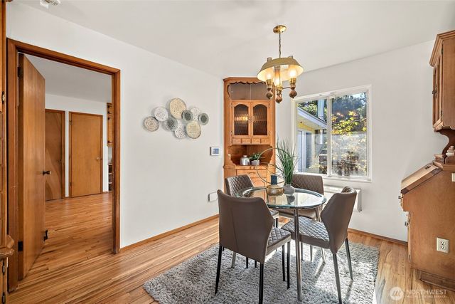 2609 Lake Youngs Court SE, Renton, WA 98058