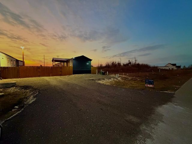 1133 Road 5823, Cleveland, TX 77327