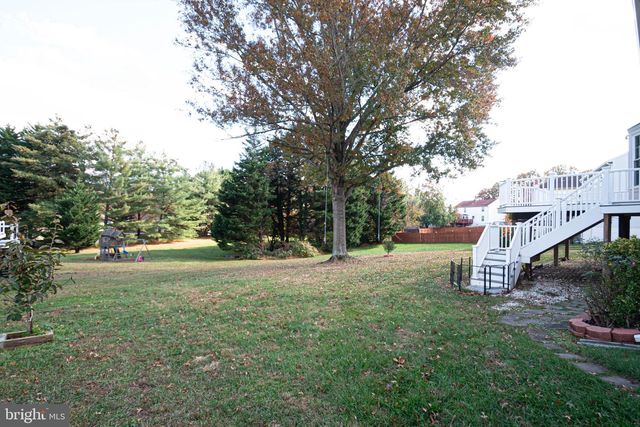 4483 EDSALL DR, Woodbridge, VA 22193