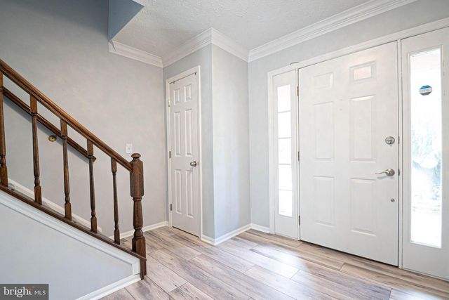 4483 EDSALL DR, Woodbridge, VA 22193