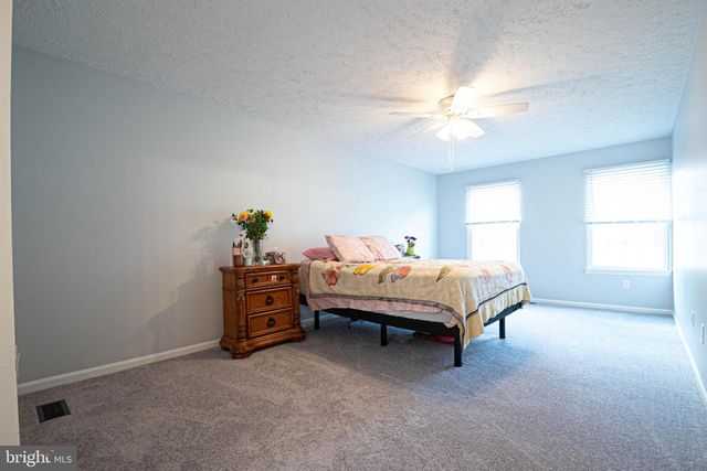 4483 EDSALL DR, Woodbridge, VA 22193