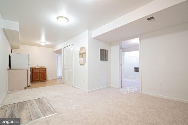 4483 EDSALL DR, Woodbridge, VA 22193