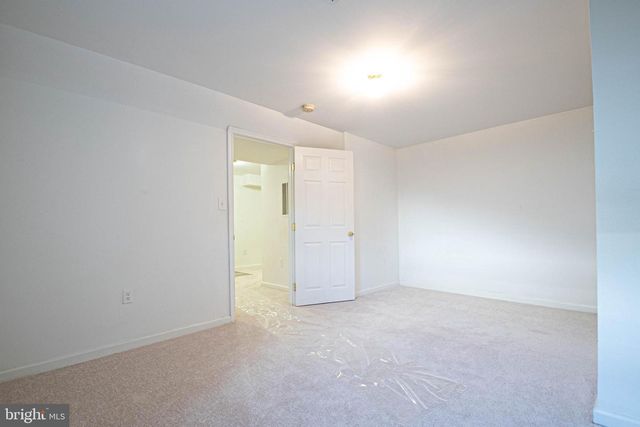 4483 EDSALL DR, Woodbridge, VA 22193