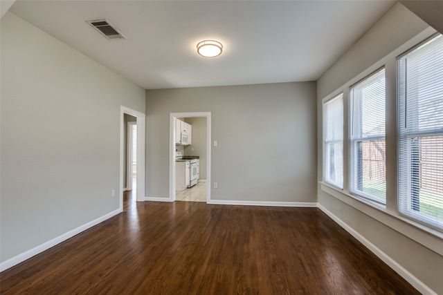 5011 Parkland Avenue, Dallas, TX 75235