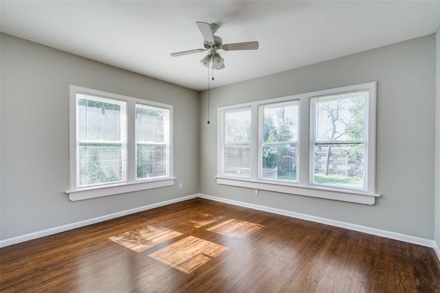 5011 Parkland Avenue, Dallas, TX 75235
