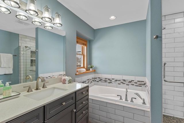 N9242 PERCH LANE, Fond Du Lac, WI 54937