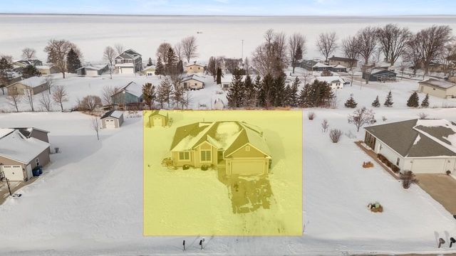 N9242 PERCH LANE, Fond Du Lac, WI 54937