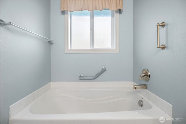 7101 33rd Way NE, Lacey, WA 98516