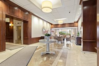 9 Hawthorne Place 2J, Boston, MA 02114