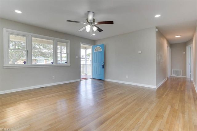 109 Woodstock ST, Portsmouth, VA 23701