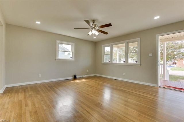 109 Woodstock ST, Portsmouth, VA 23701