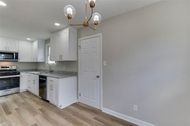 109 Woodstock ST, Portsmouth, VA 23701