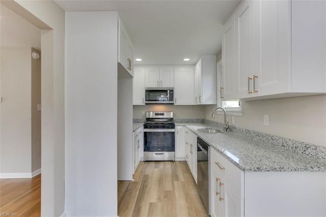 109 Woodstock ST, Portsmouth, VA 23701