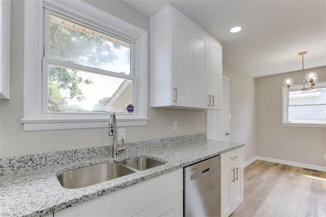 109 Woodstock ST, Portsmouth, VA 23701