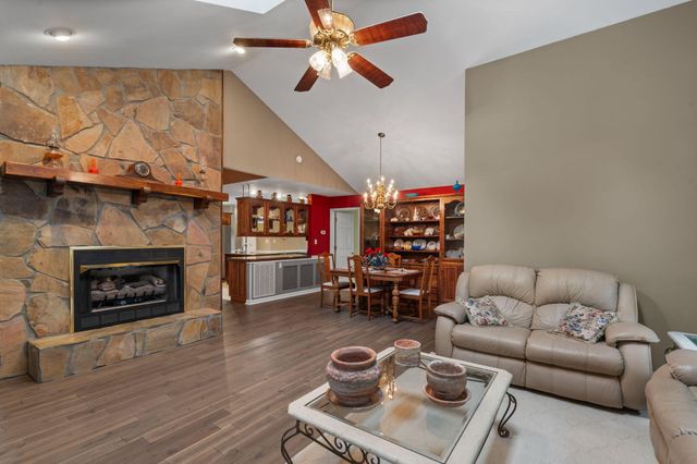 681 Pinhook Road, Calhoun, TN 37309