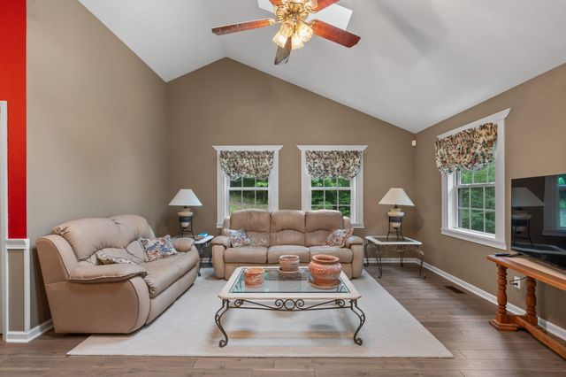 681 Pinhook Road, Calhoun, TN 37309