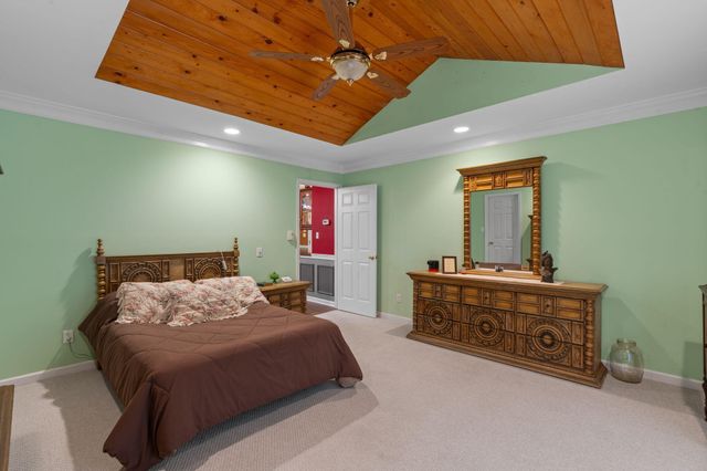 681 Pinhook Road, Calhoun, TN 37309