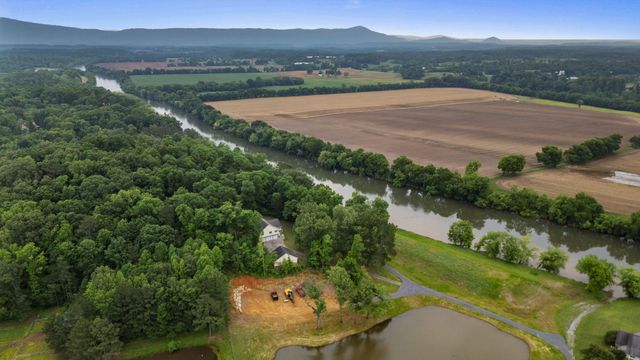 681 Pinhook Road, Calhoun, TN 37309