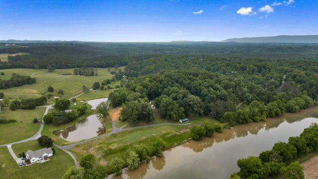 681 Pinhook Road, Calhoun, TN 37309