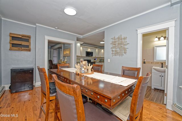 8 Catalpa Drive, Albany, NY 12209