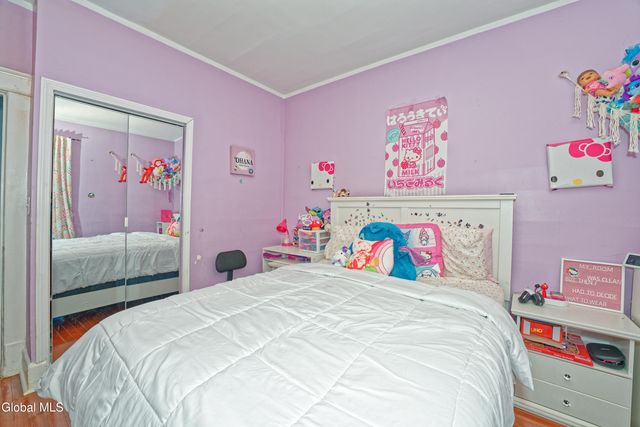 8 Catalpa Drive, Albany, NY 12209