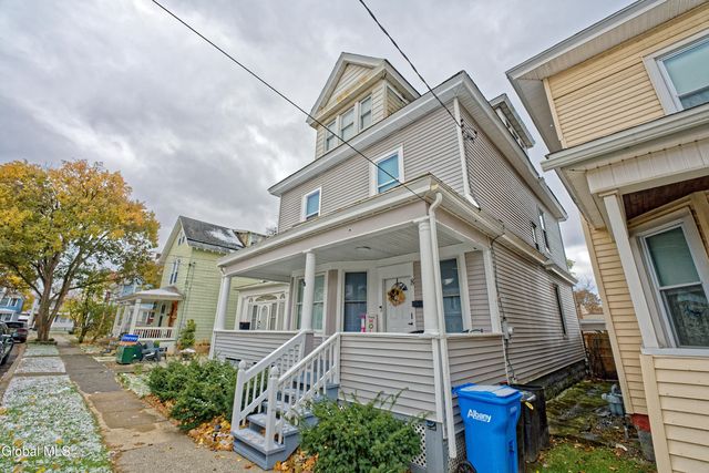 8 Catalpa Drive, Albany, NY 12209