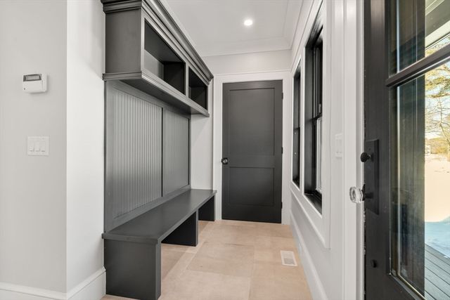 577 Grove St, Newton, MA 02462