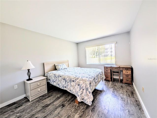 2008 CANAL DRIVE M3, Bradenton, FL 34207