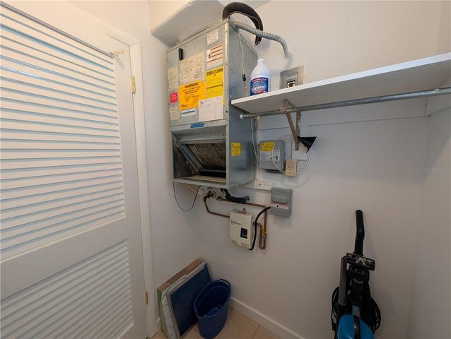 2008 CANAL DRIVE M3, Bradenton, FL 34207
