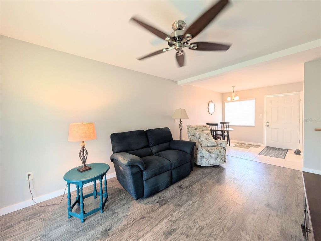 Image 12 of property listing at 2008 CANAL DRIVE M3, Bradenton, FL 34207