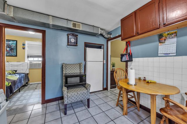 3031 S Central Park Avenue, Chicago, IL 60623