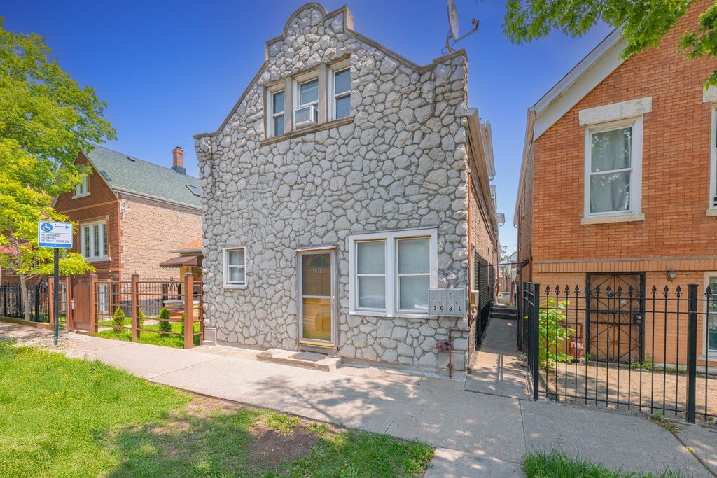 3031 S Central Park Avenue, Chicago, IL 60623