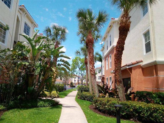 9845 Baywinds Dr 6308, West Palm Beach, FL 33411