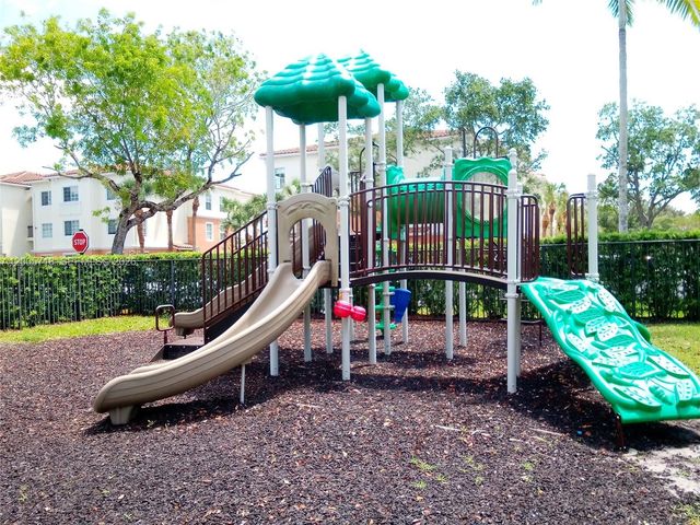 9845 Baywinds Dr 6308, West Palm Beach, FL 33411