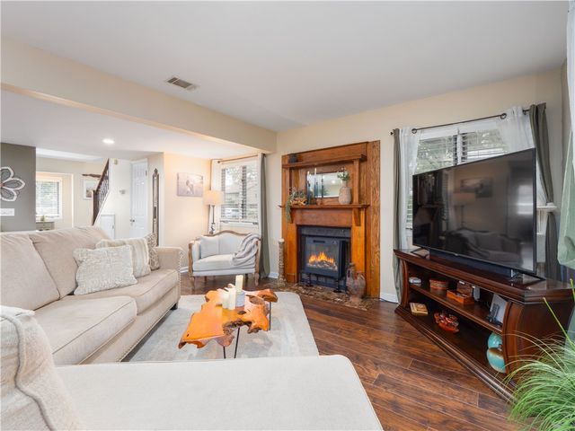 101 Barkentine Court, St Simons Island, GA 31522