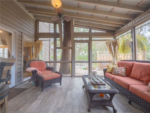 101 Barkentine Court, St Simons Island, GA 31522